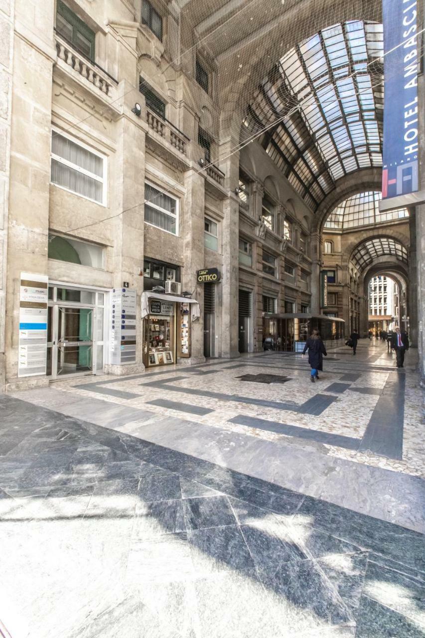 Апартаменти Duomo View Design Studio R&R Мілан Екстер'єр фото
